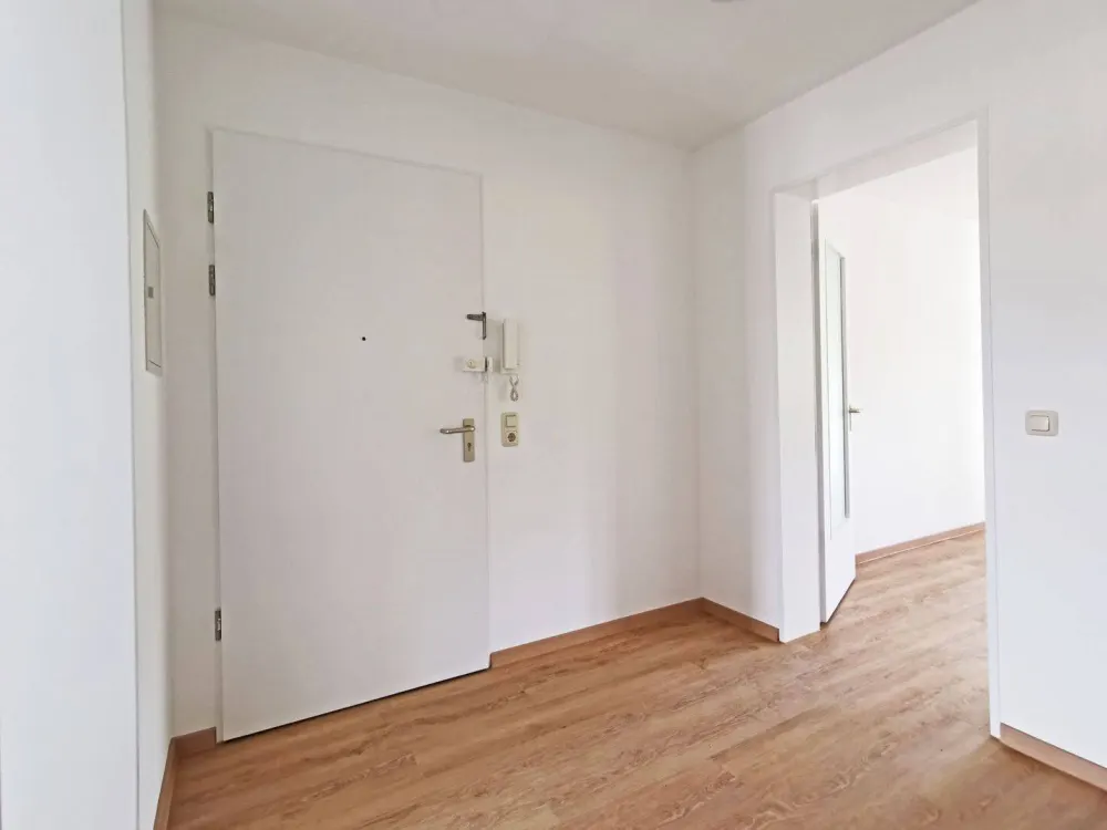 Großzügige 2-Zimmerwohnung mit Balkon....