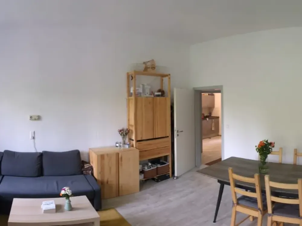 Geschmackvolle, vollständig renovierte 2-Raum-Wohnung mit Einbauküche in Karlsruhe