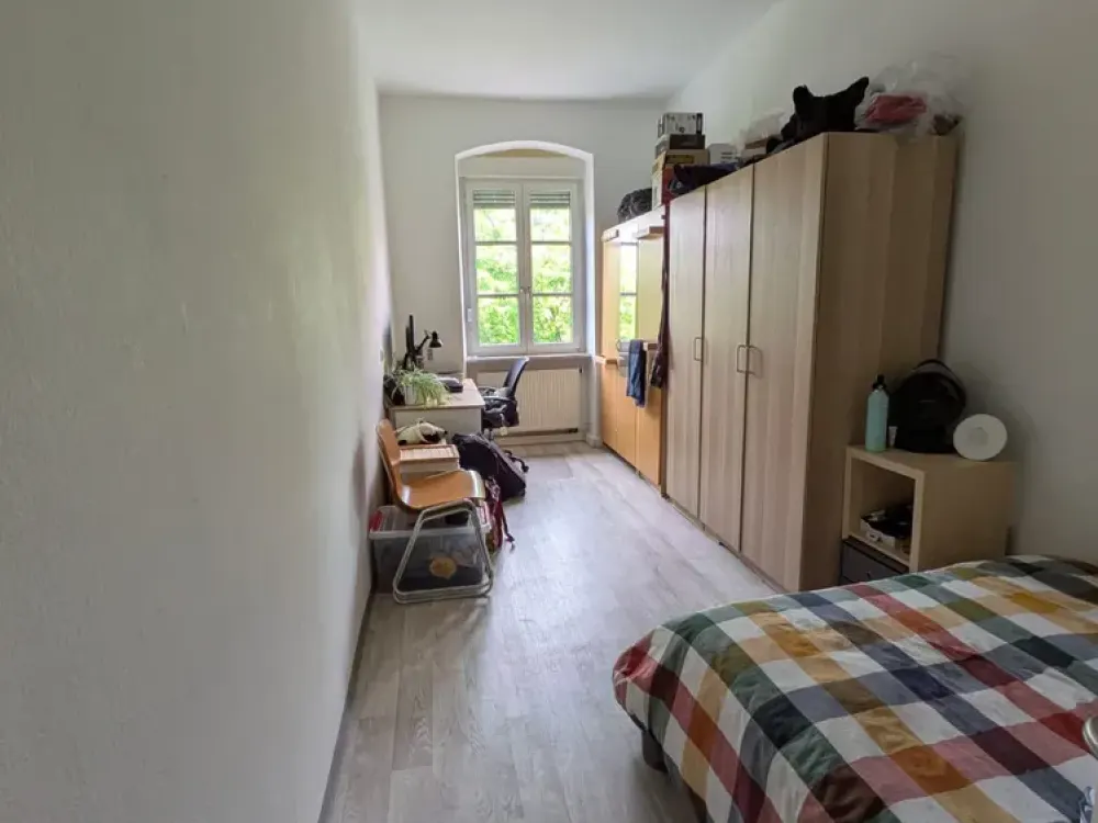 Geschmackvolle, vollständig renovierte 2-Raum-Wohnung mit Einbauküche in Karlsruhe