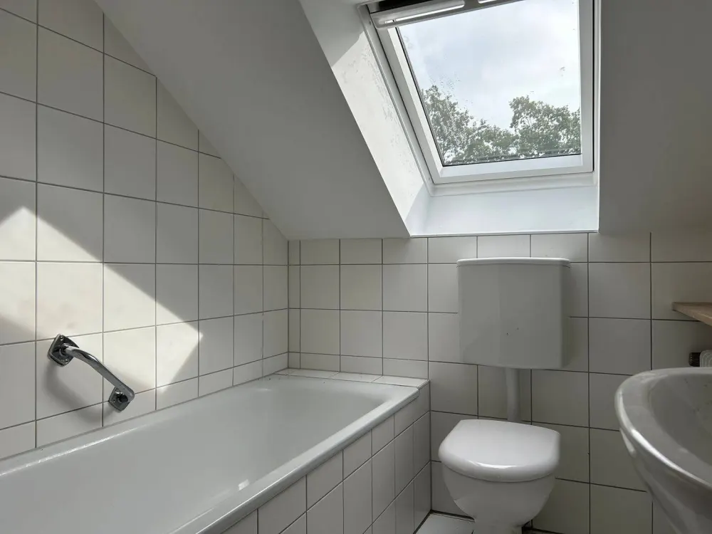 Modern & charmant: 2-Zimmer-Dachgeschosswohnung in begehrter Lage von Nürnberg-Reichelsdorf ***Besichtigung: Dienstag, 15.09.2026 um 18:00 Uhr***
