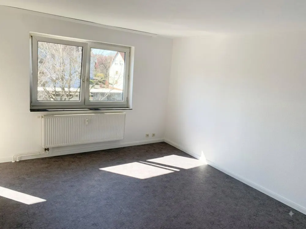 Helle 2-Zimmer-Wohnung mit Balkon im Grünen