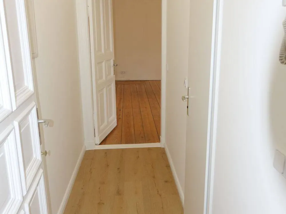 ++ NUR 552 EUR WARM ++ Sanierte Altbauwohnung im Graefekiez ++