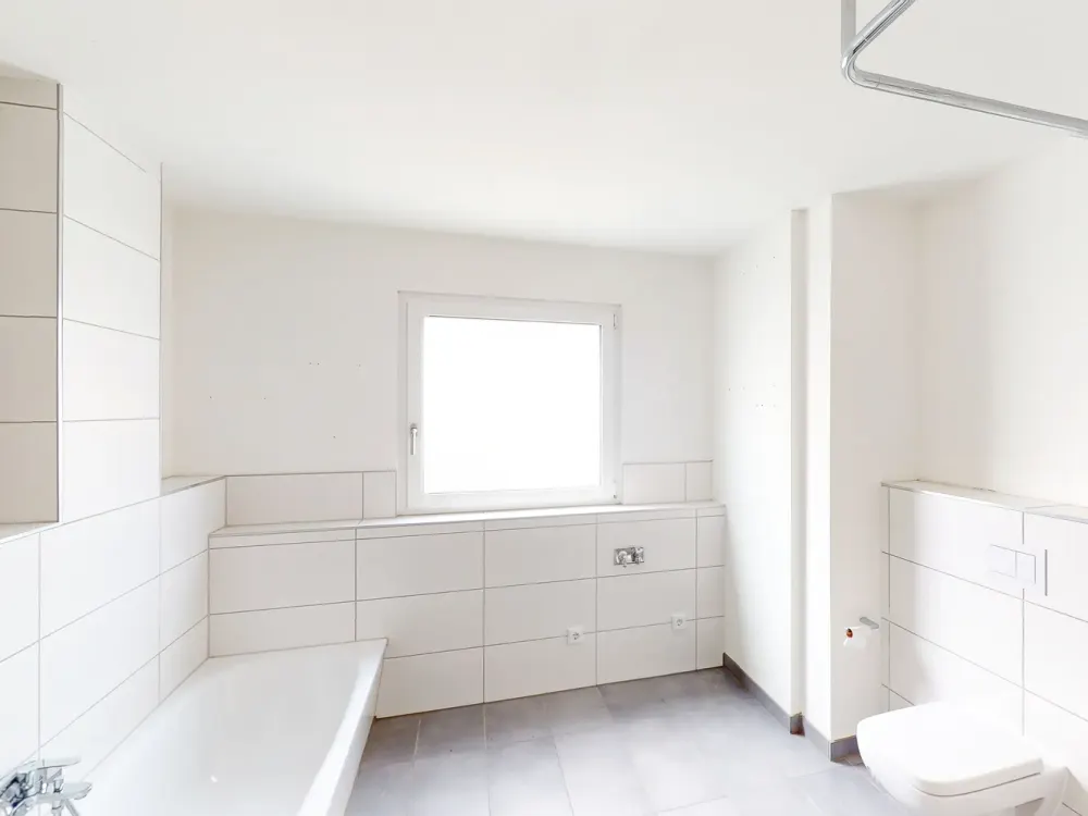 Spacious 2-Room Apartment with Terrace