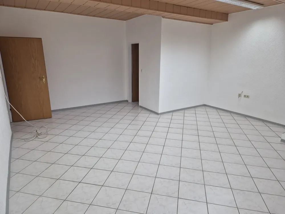 Wohnen mit Charakter: Erdgeschosswohnung in Nidderau-Ostheim