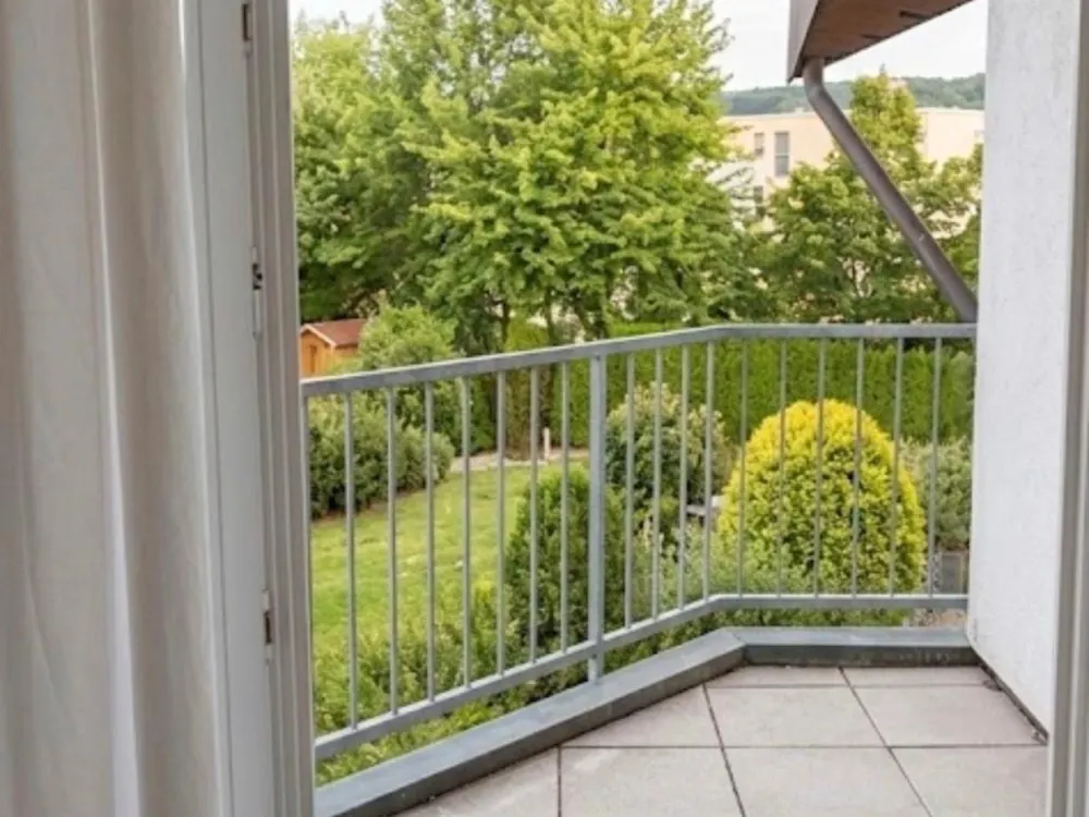 1-Zimmer-Design-Appartement mit Balkon und Einbauküche für 8000€