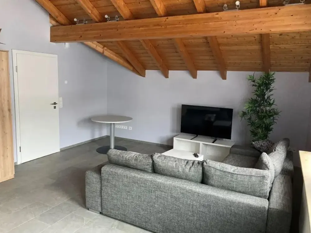 Moderne 1ZM Wohnung *MIT KLIMAANLAGE* in zentraler Lage in Hattersheim