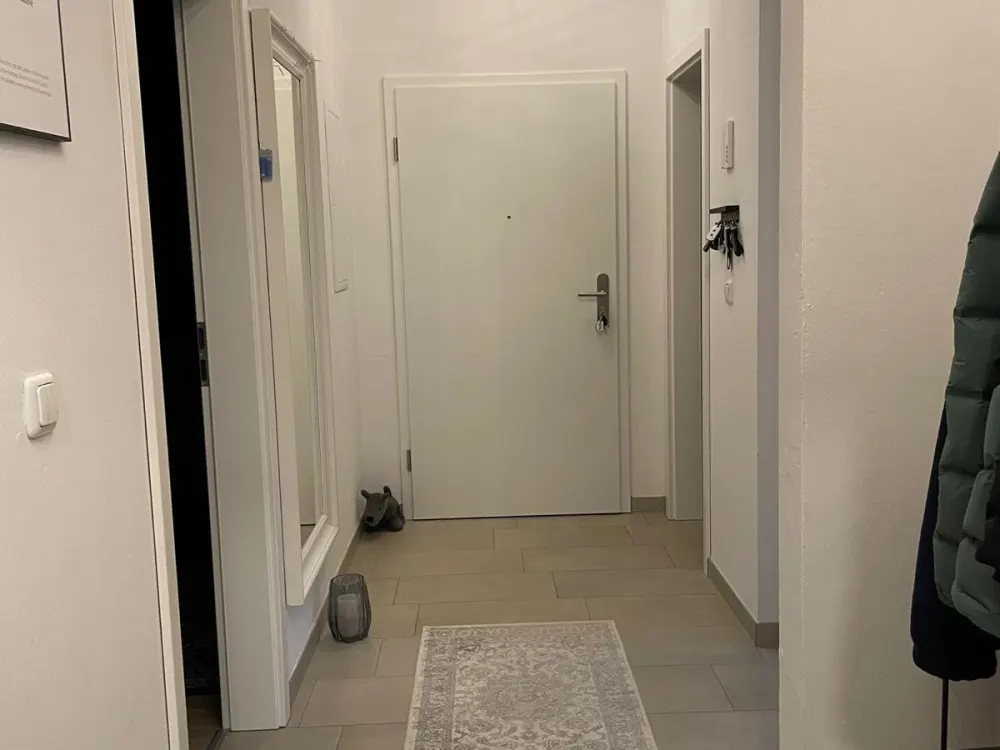 Helle, neuwertige 3-Zimmer-Wohnung mit Einbauküche