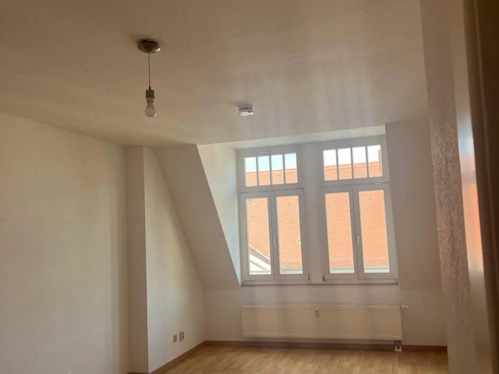3-Raum Wohnung EBK/Balkon/WG-geeignet