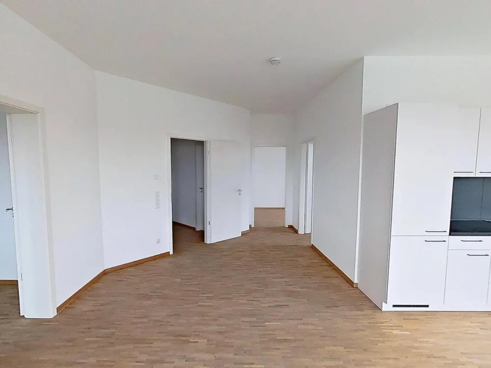 Neubau im ERSTBEZUG: Geräumige 4-Zimmer-Wohnung mit EINBAUKÜCHE