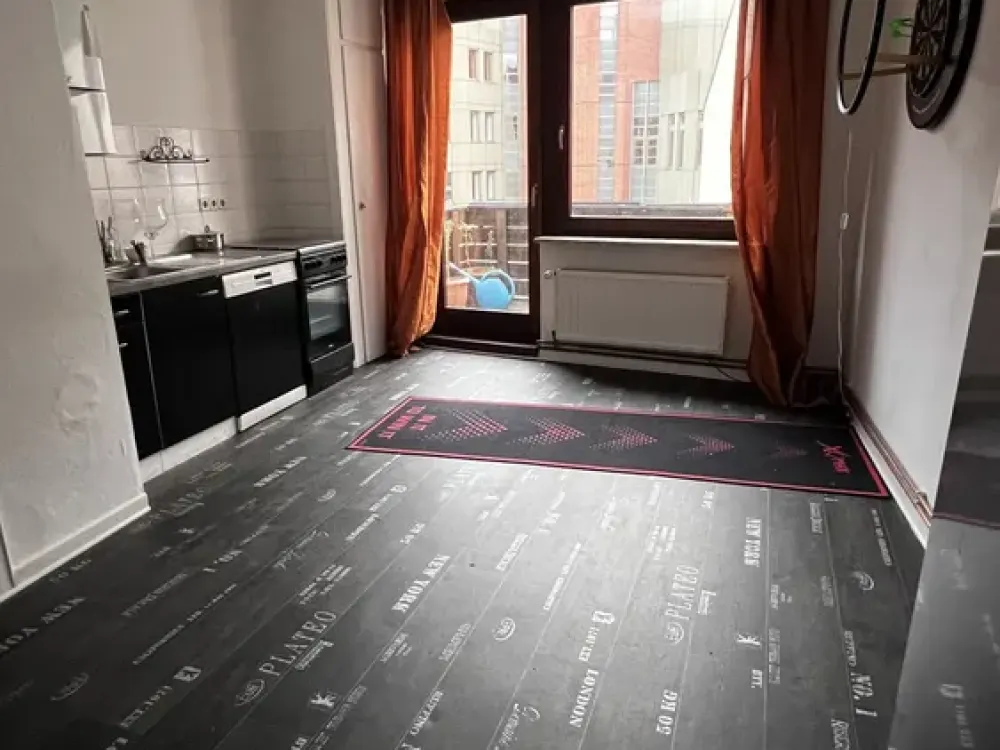 Zentral wohnen in Hannovers Altstadt, 2-Zimmer-Wohnung mit Balkon und Gestaltungspotenzial