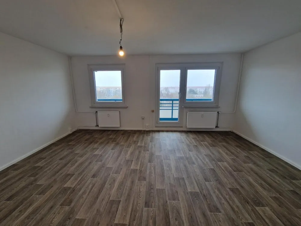 Große 3-Zimmer-Wohnung mit Balkon und Badewanne! ** AB SOFORT **!
