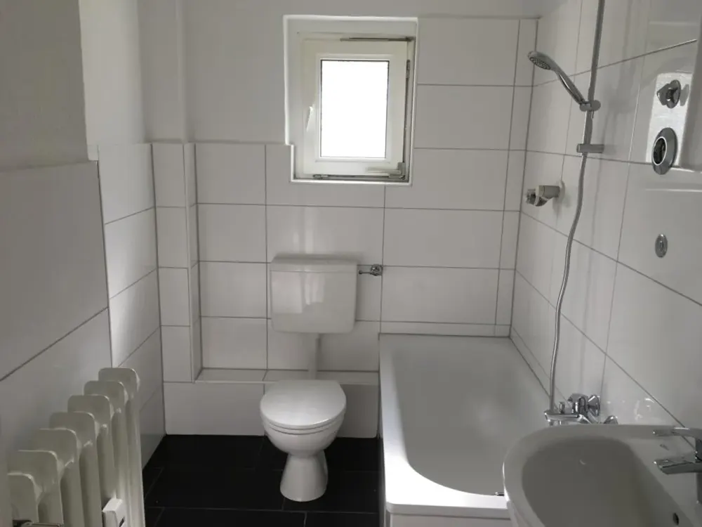 Schicke 2-Zimmer-Wohnung mit Balkon und neuem Tageslichtbadezimmer in Hagen Eilperfeld!