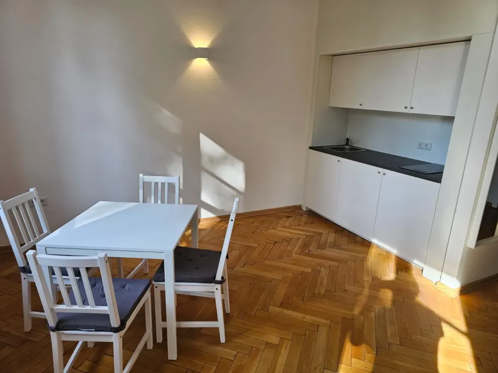 Modernes, möbliertes Studio-Apartment, zwischen Potsdam & Berlin