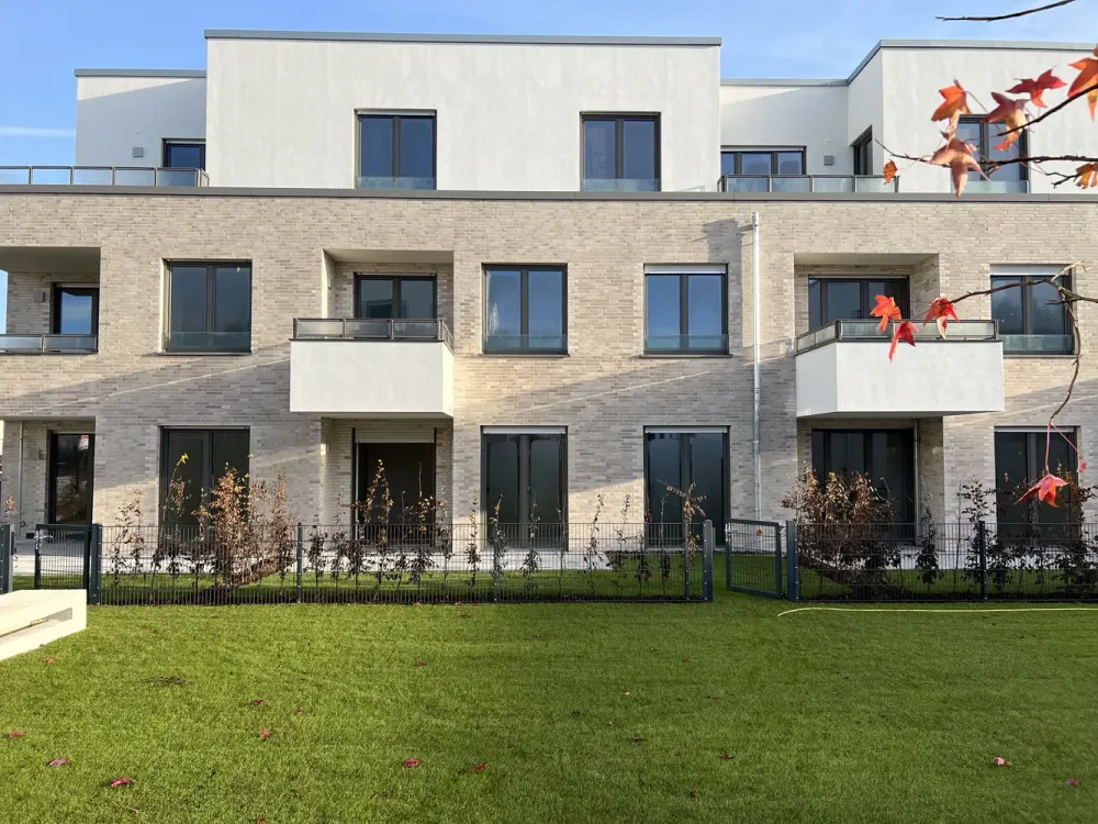 Modern 65 sqm 2-room apartment "Am Pulheimer Bach" with terrace and garden