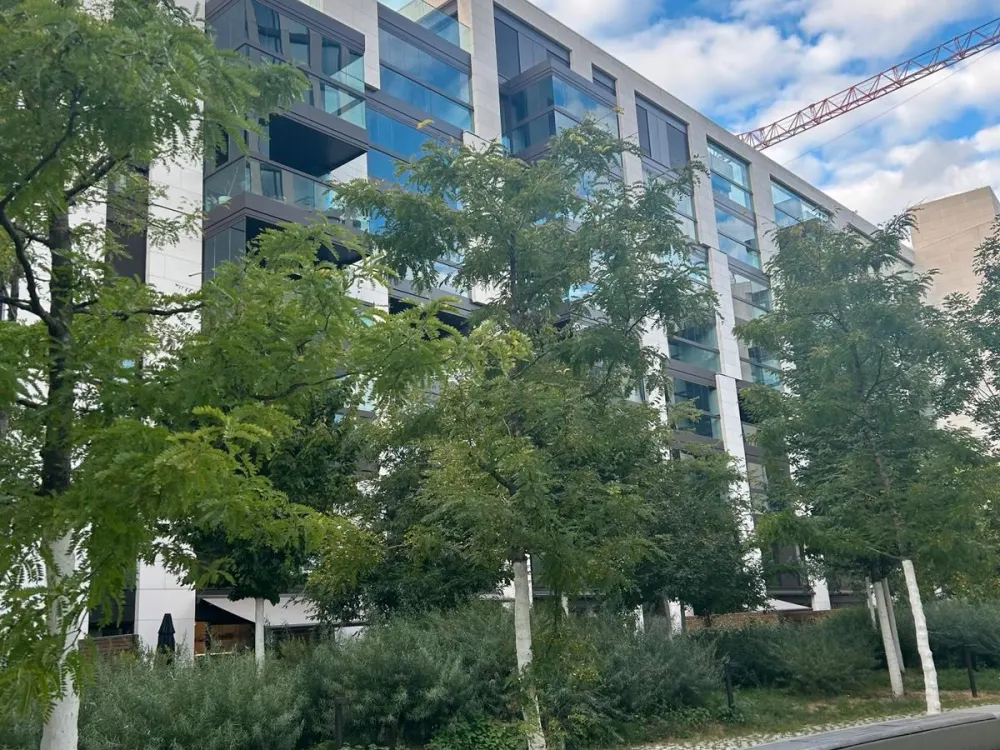 2 Zimmer Wohnung am Hafenpark, gegenüber der EZB,möbliert