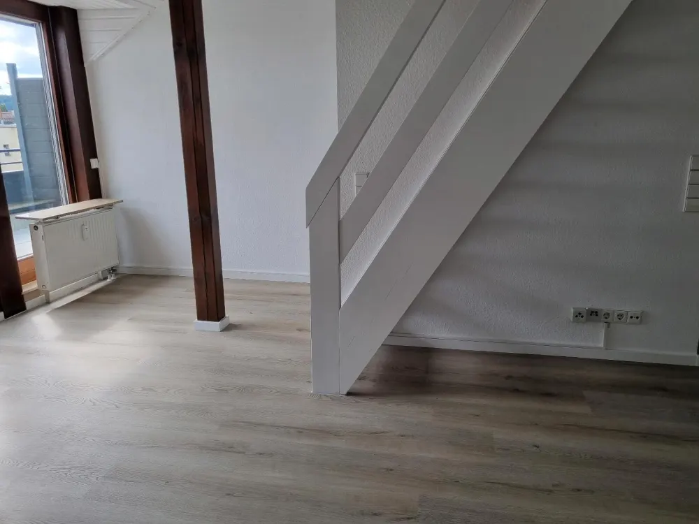 Helle '24 NEU sanierte 2,5 Maisonette-Whg, 76qm, EBK, TG ab 1.12.