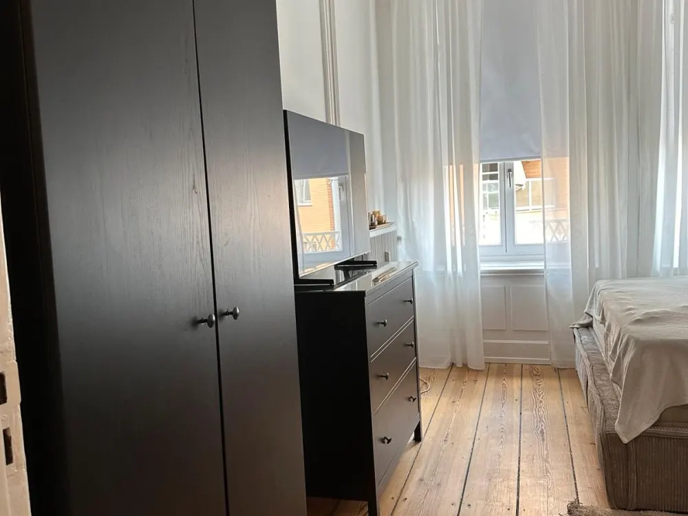 Schöne Altbauwohnung in der hamburger Innenstadt Dezember - März
