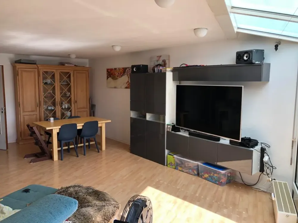 Großzügige 3 Zimmerwohnung direkt am Einkaufszentrum Liblar
