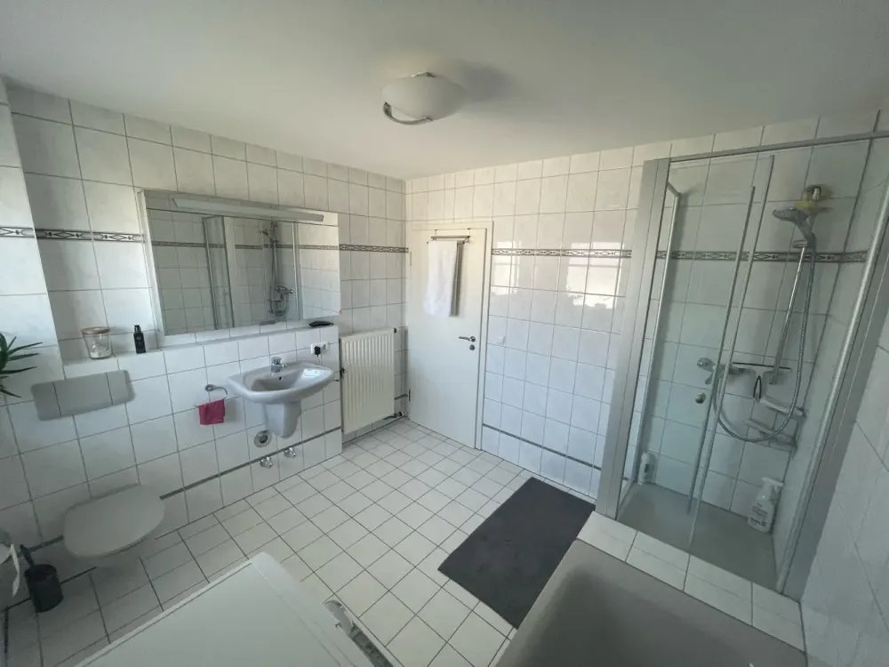 3-Room Apartment in Quiet Prime Location of Siegertsbrunn