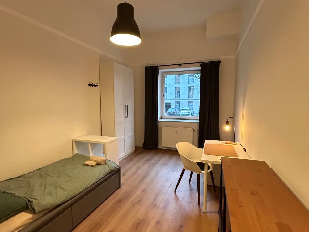 Schöne voll möblierte Single-Wohnung in Bilk (WHG04)
