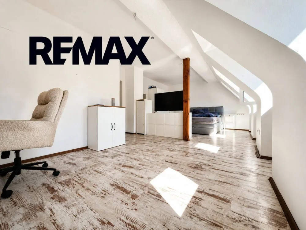 Hell. Modern. Charmant. Dachgeschosswohnung mit besonderem Wohngefühl