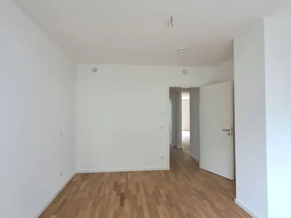 Geräumige 3-Zimmerwohnung mit Terrasse, Loggia und Stellplatz in Bahrenfeld!