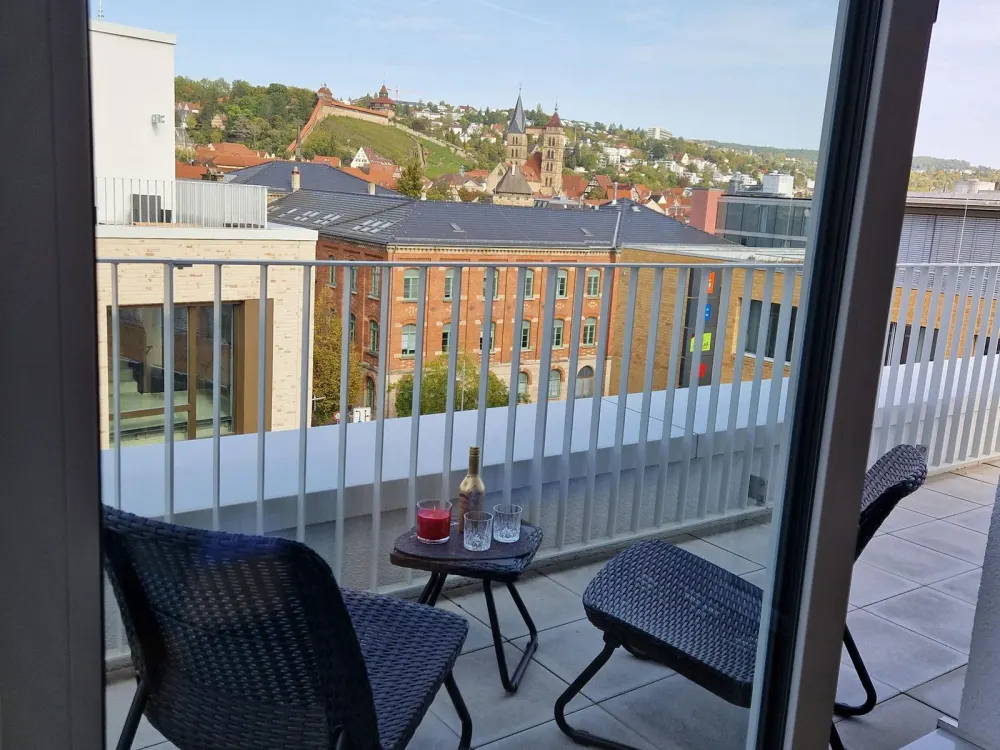 Neuwertige Penthousewohnung im Zentrum Esslingens mit einzigartiger Terrasse und Panoramaausblick