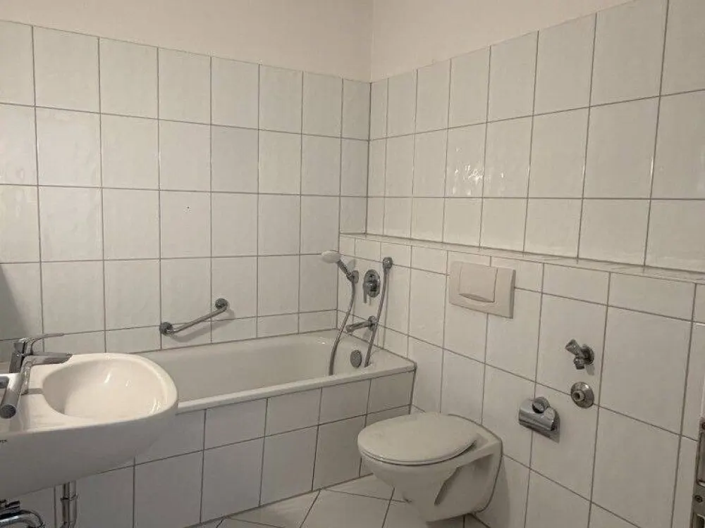 1,5 - RW sucht Nachmieter