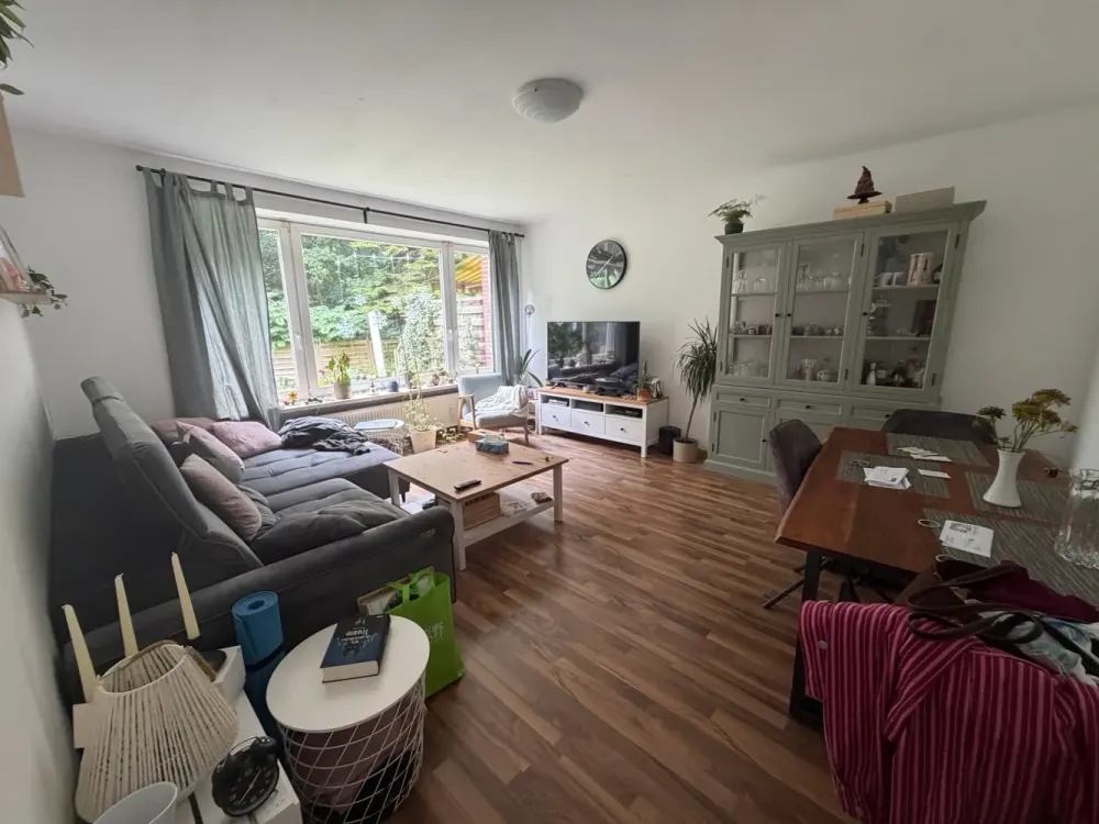Großzügige 4-Zimmer-Erdgeschosswohnung mit Terrasse