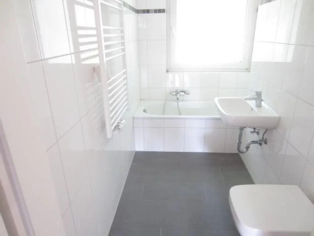 Renovierte Wohnung mit Balkon