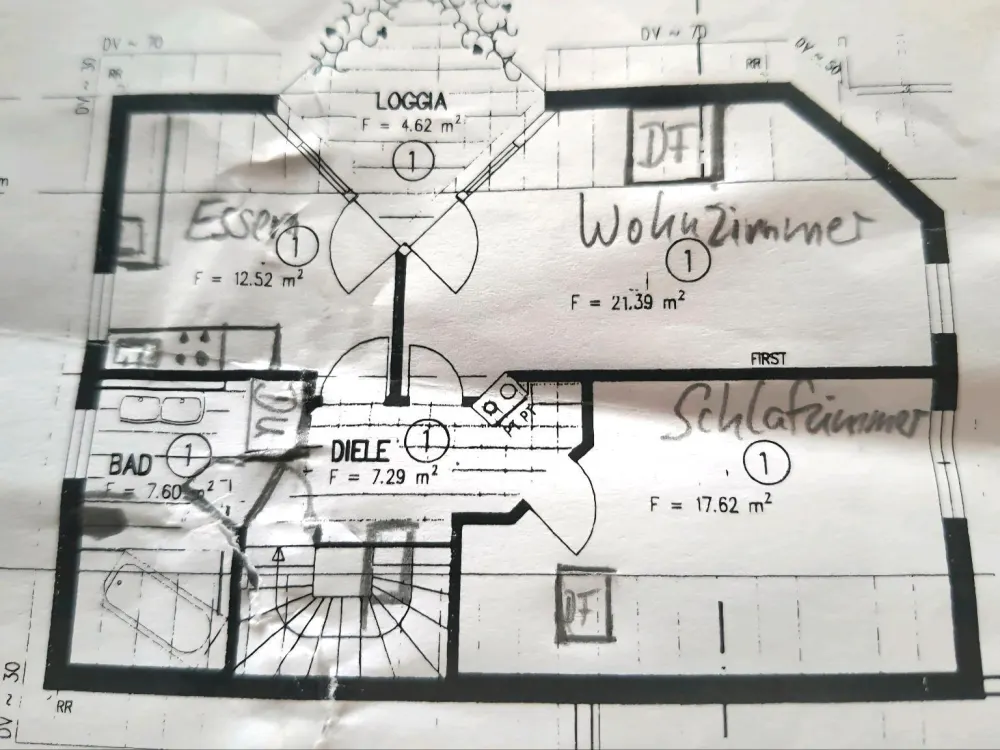 schnucklige 2,5 Zi Wohnung im Grünen