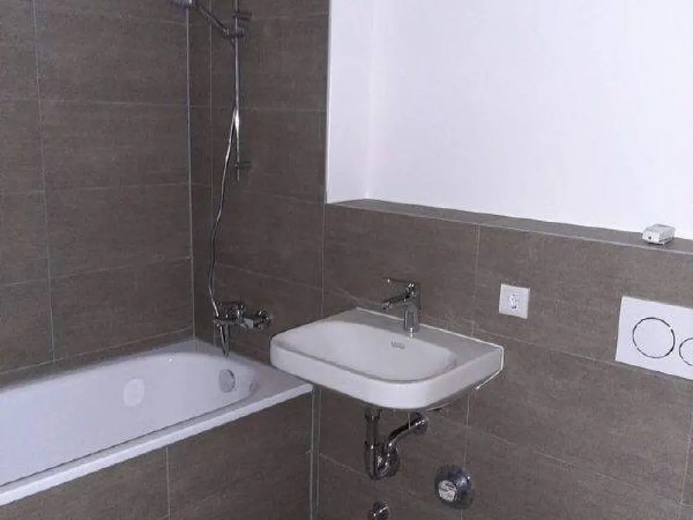 Ruhige Lage mit großzügigem Balkon!