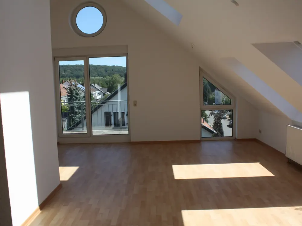 Moderne 4 ZKB Wohnung mit besonderem Flair