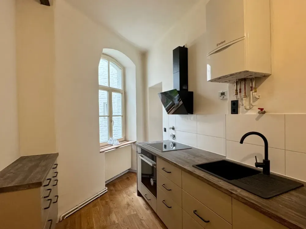 traumhaft Wohnen im vorderen Westen / Altbau / Terrasse / Garten / Kaminofen / EBK / Gäste WC