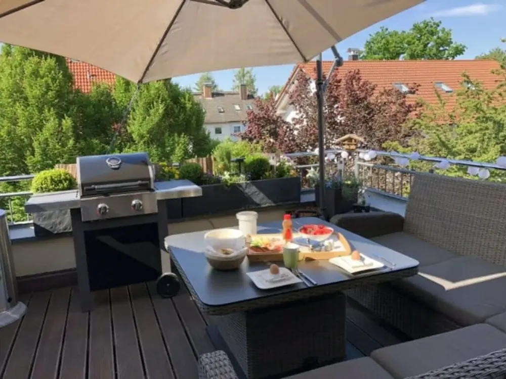 Stilvoll wohnen über den Dächern, 2-Zimmer-Wohnung mit sonniger Dachterrasse