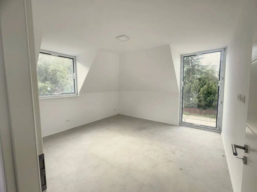 Neubau-Maisonette in ruhiger, familienfreundlicher Lage