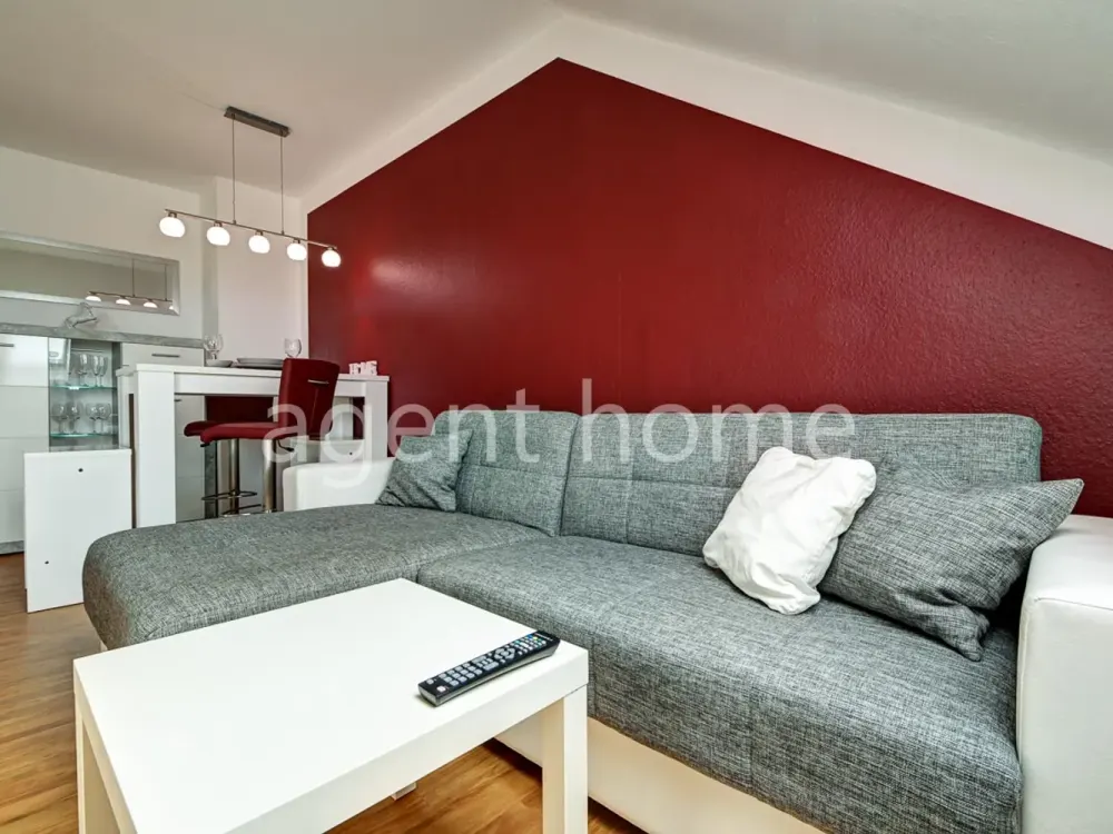 MÖBLIERT - KLEIN ABER FEIN - Moderne Wohnung mit Balkon