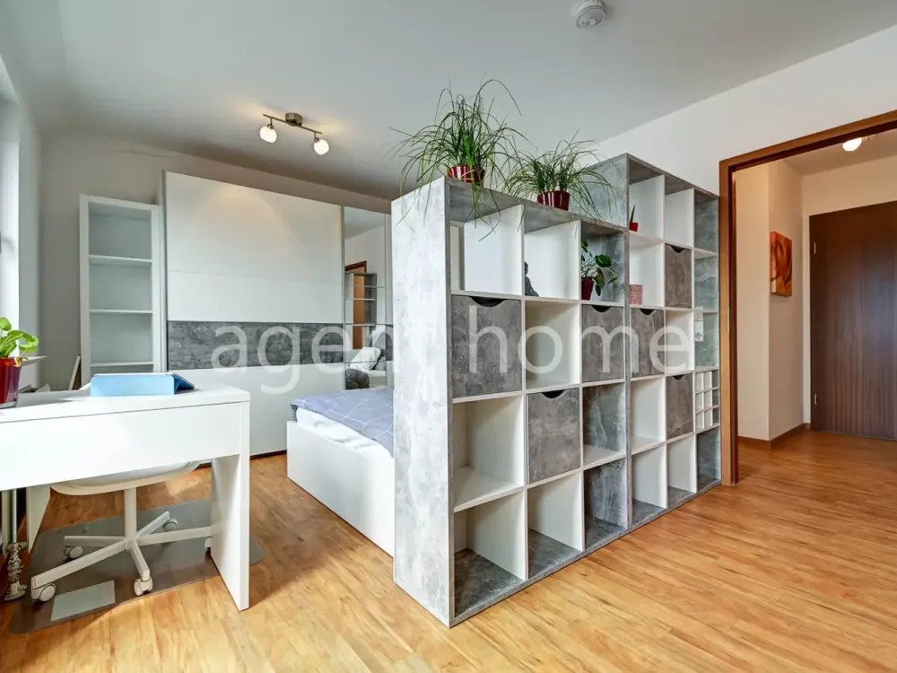 MÖBLIERT - KLEIN ABER FEIN - Moderne Wohnung mit Balkon