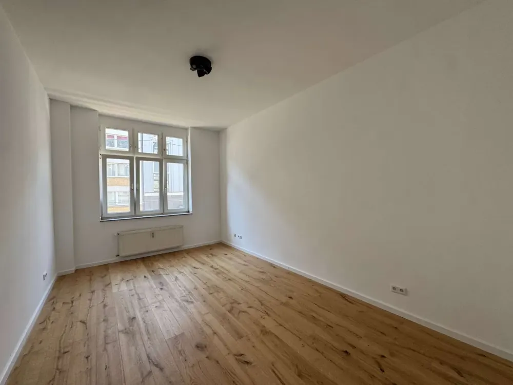 Sanierte 2-Zi. Altbau-Wohnung mit Balkon in Filngern