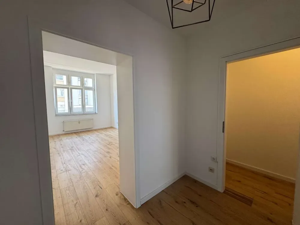 Sanierte 2-Zi. Altbau-Wohnung mit Balkon in Filngern