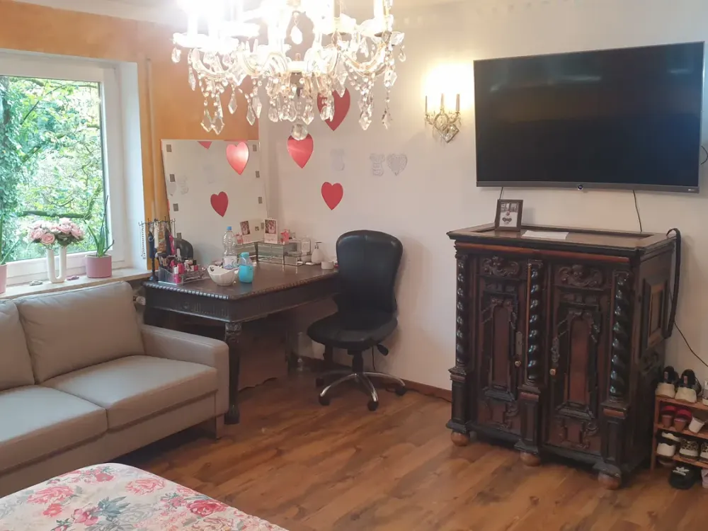 1 WG Zimmer 30qm in einer 3 Zimmer Wohnung zu vermieten 950
