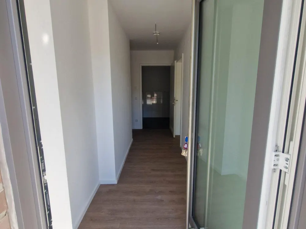 Neubau Souterrain Wohnung mit eig. Eingang und Garten