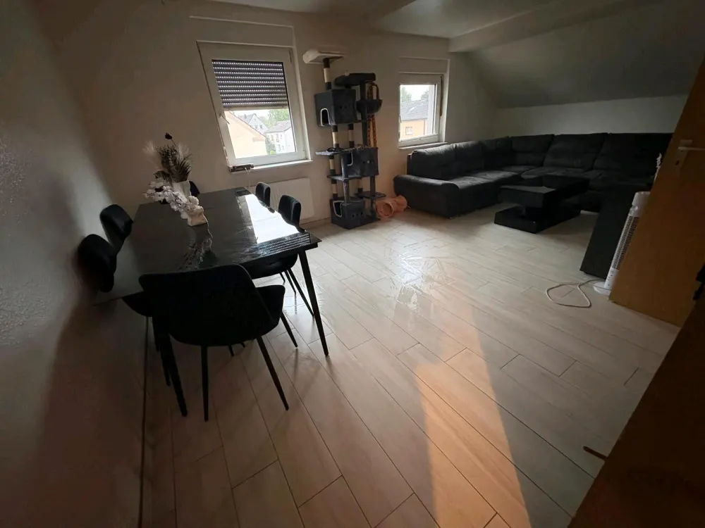 Nachmieter gesucht ab 01.09.2026, 3,5 Zimmer, ca. 110 m²