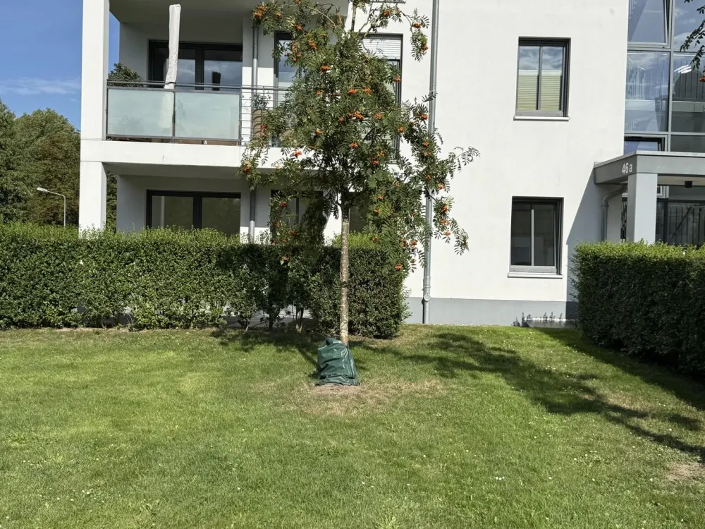 Nur 100 m vom Meer entfernt - Stilvolle 3 ZKB Wohnung mit Marken EBK u. TG Stellplatz