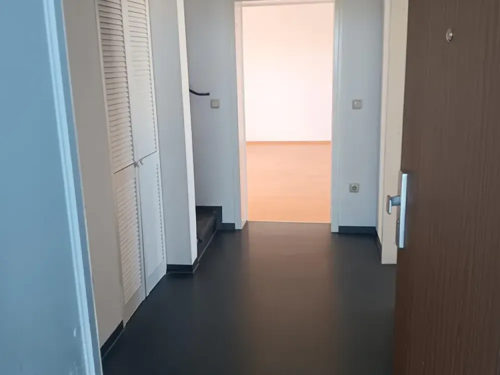 Großzügige 4-Zimmer Maisonette-Wohnung mit Dachterrasse