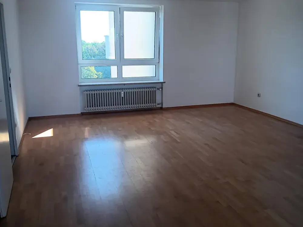Großzügige 4-Zimmer Maisonette-Wohnung mit Dachterrasse