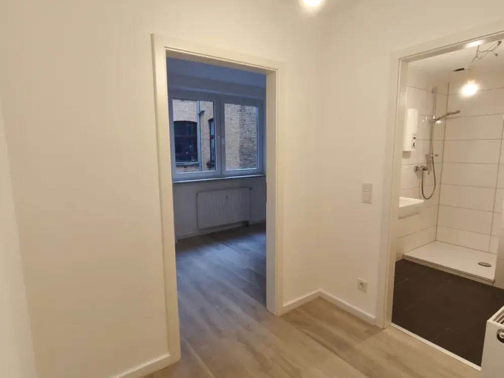 Moderne 2-Zimmer-Wohnung, Küche, Diele, Bad mitten im belgischen Viertel