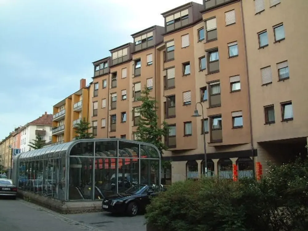 Spacious Studio Apartment Near the City Park with Balcony