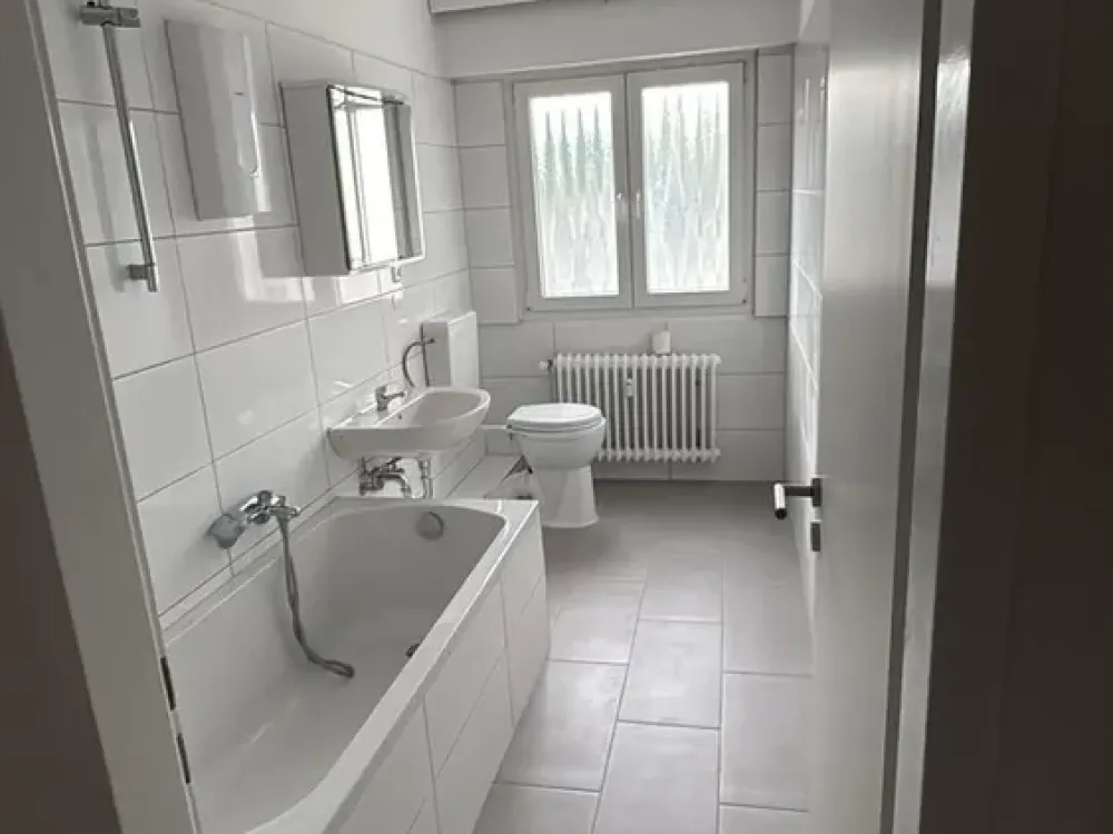 3 Zimmer Etagenwohnung mit Balkon, Keller und optionaler Garage