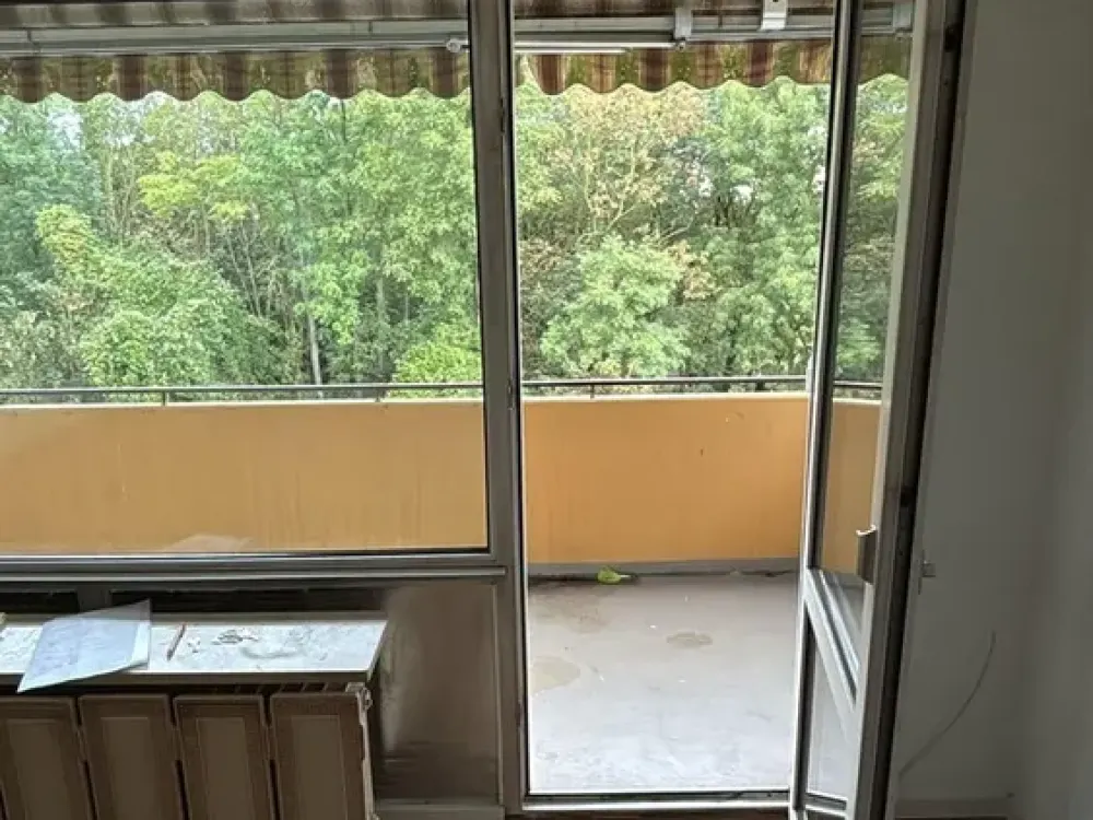 3 Zimmer Etagenwohnung mit Balkon, Keller und optionaler Garage